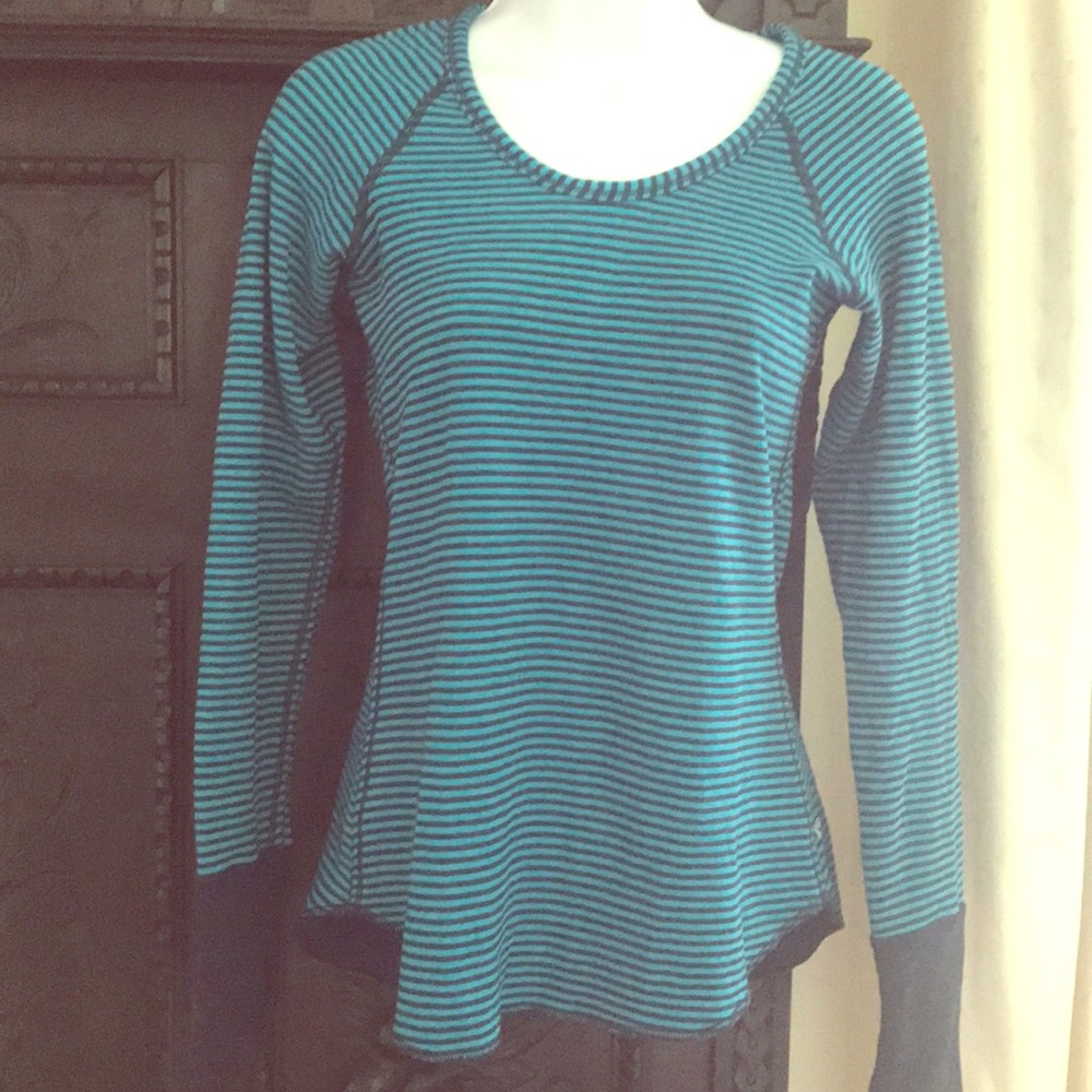 Lululemon long sleeve shirt